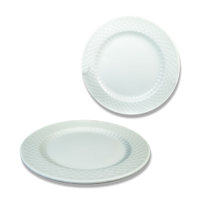 Plato plano de plástico reutilizable con diseño de rombos