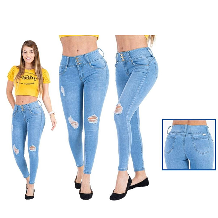 Pantalón xblue color celeste con diseño rasgado