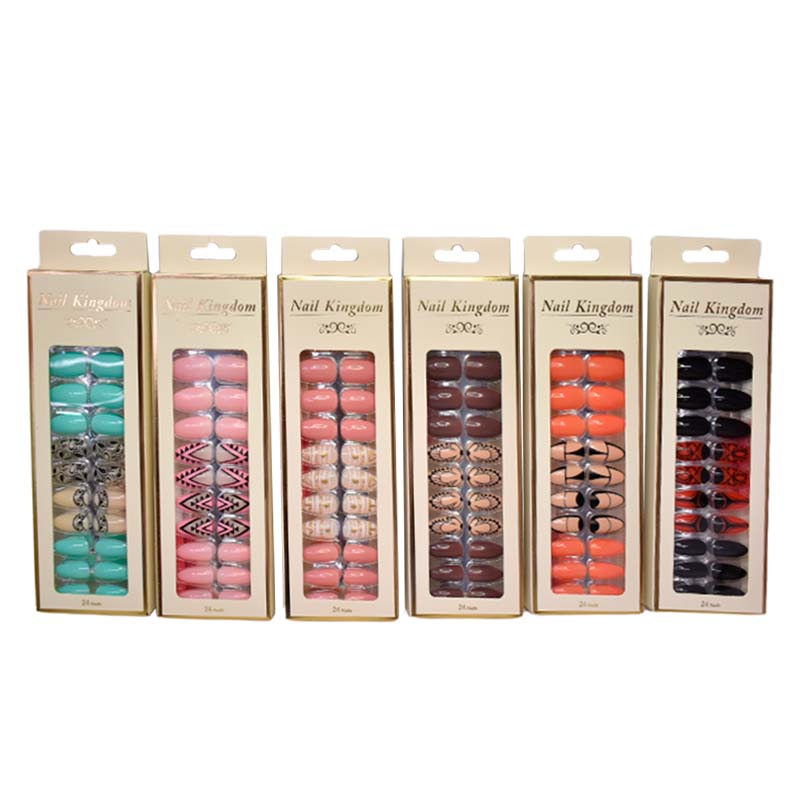 Set de uñas  de 24 unidades Nail Kingdom caja beige con orilla dorada